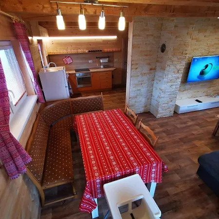 Baška Na Liptove S Vlastným Dvorom