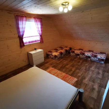 Baška Na Liptove S Vlastným Dvorom *