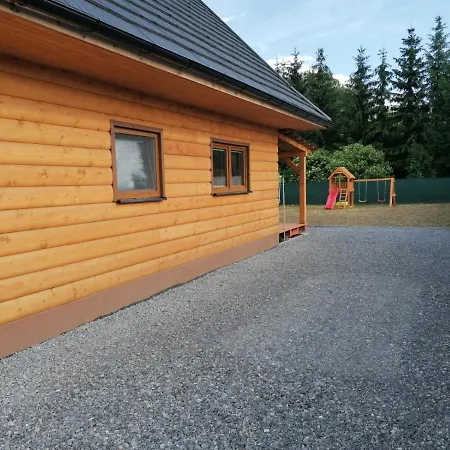 Baska Na Liptove S Vlastnym Dvorom Nyaraló *
