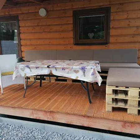 Baska Na Liptove S Vlastnym Dvorom