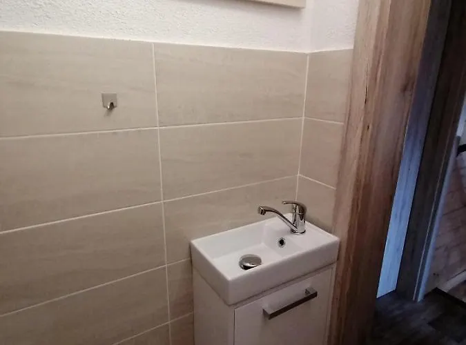 Baska Na Liptove S Vlastnym Dvorom