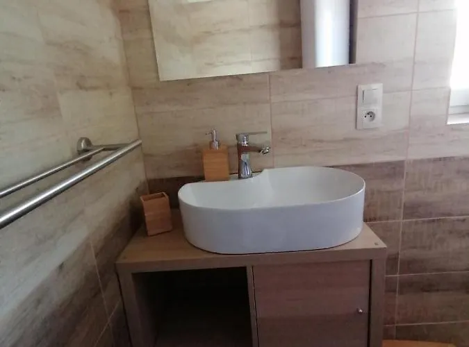 Baska Na Liptove S Vlastnym Dvorom Vakantiehuis