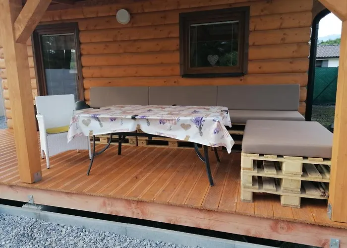 Baska Na Liptove S Vlastnym Dvorom