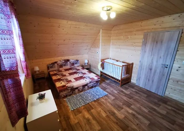 Baska Na Liptove S Vlastnym Dvorom *