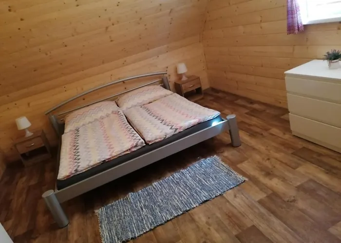 Baska Na Liptove S Vlastnym Dvorom