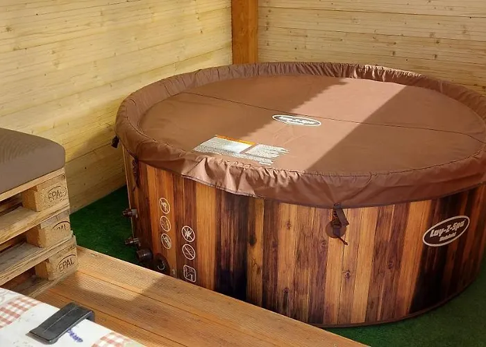 Baska Na Liptove S Vlastnym Dvorom *